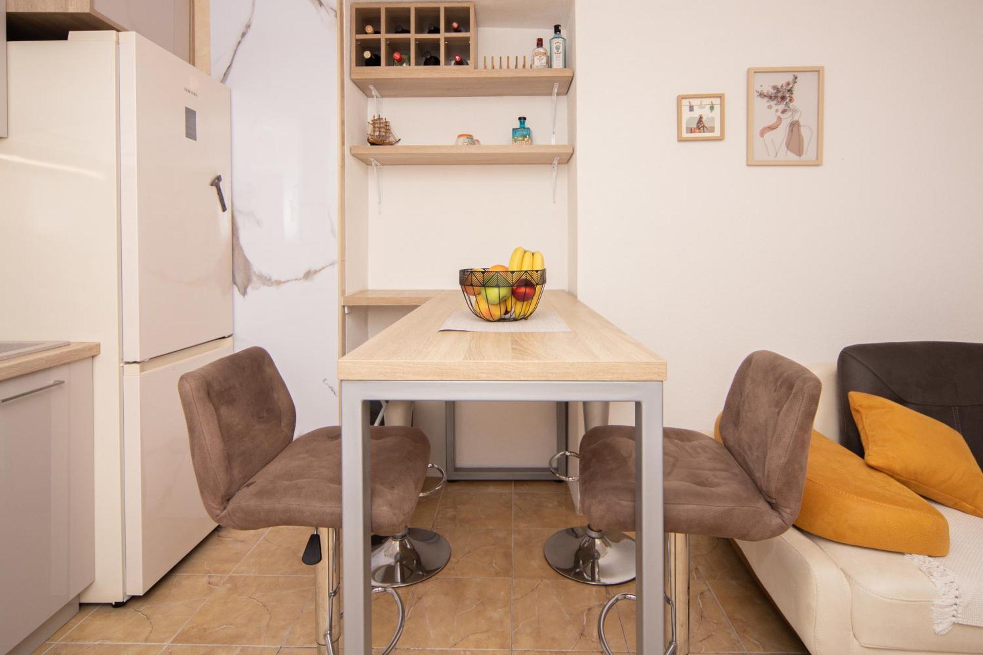 Stone Beach Apartments Pržno Eksteriør bilde